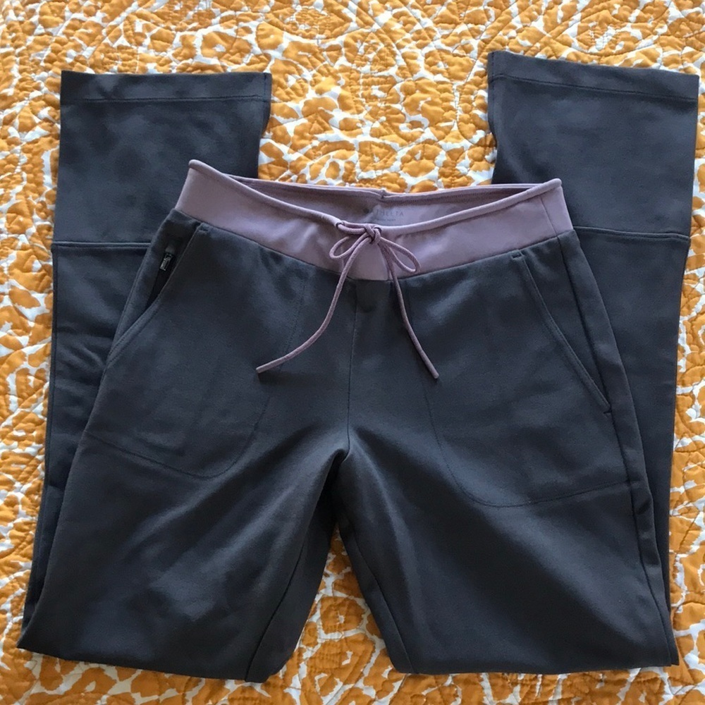 Athleta hermosa XS trainer joggers pants  W/ slitted legs, drawstring wa…